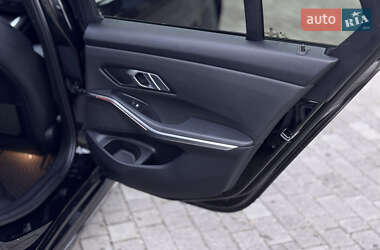 Седан BMW 3 Series 2019 в 