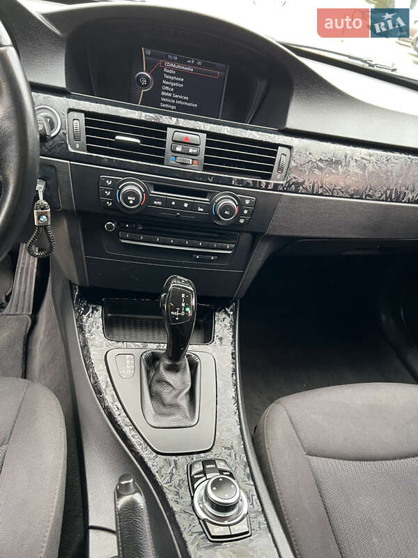 Универсал BMW 3 Series 2011 в Березному