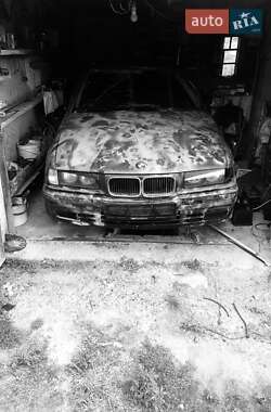 Седан BMW 3 Series 1997 в Кременчуці