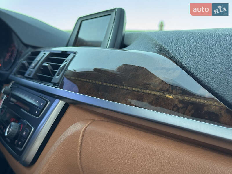 Седан BMW 3 Series 2013 в Рівному