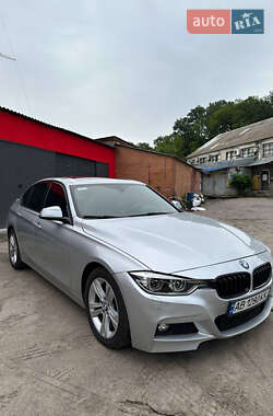 Седан BMW 3 Series 2016 в Львове Седан BMW 3 Series 2016 в Львове