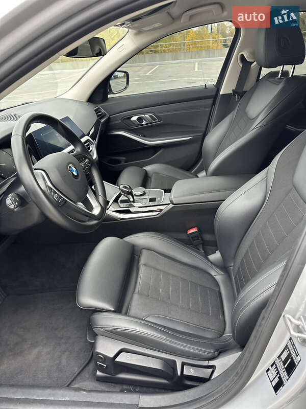 Седан BMW 3 Series 2021 в Києві фото 16 Седан BMW 3 Series 2021 в Києві