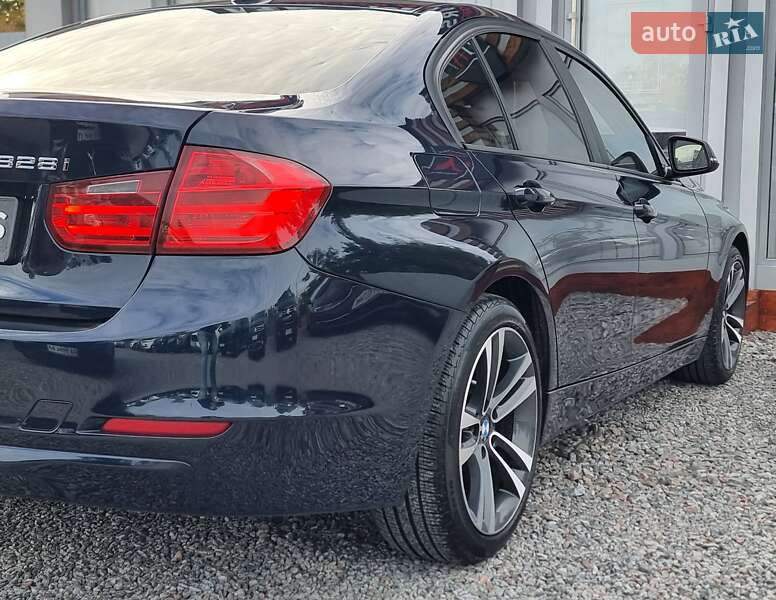 Седан BMW 3 Series 2012 в Києві