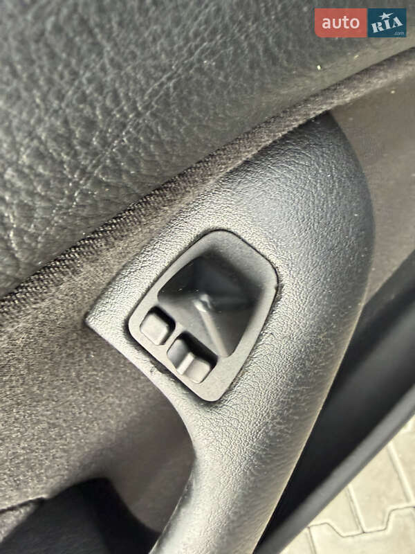 Универсал BMW 3 Series 2003 в Стрые фото 15 Универсал BMW 3 Series 2003 в Стрые