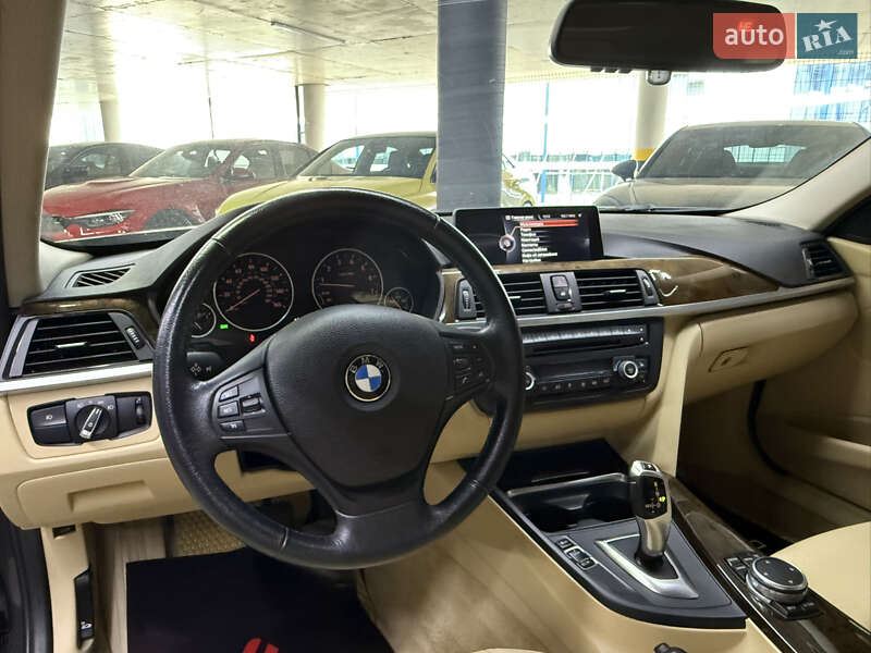 Седан BMW 3 Series 2014 в Одессе