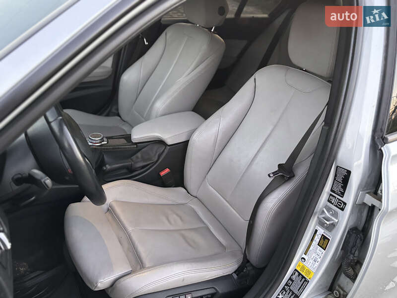 Седан BMW 3 Series 2012 в Тернополі фото 32 Седан BMW 3 Series 2012 в Тернополі