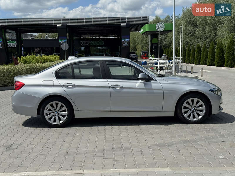 Седан BMW 3 Series 2017 в Хмельницком фото 9 Седан BMW 3 Series 2017 в Хмельницком