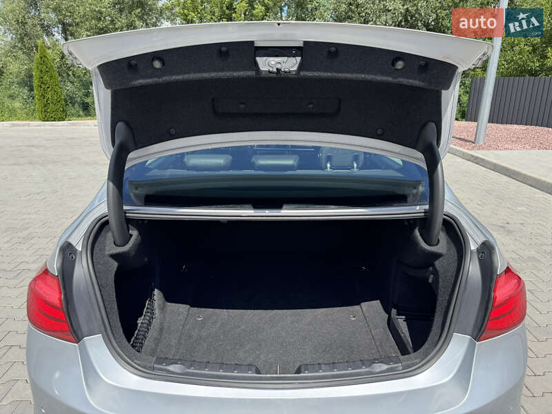 Седан BMW 3 Series 2017 в Хмельницком фото 15 Седан BMW 3 Series 2017 в Хмельницком