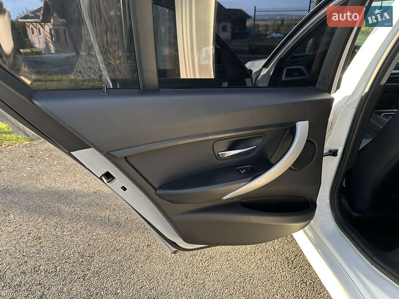 Седан BMW 3 Series 2017 в Ужгороде фото 30 Седан BMW 3 Series 2017 в Ужгороде