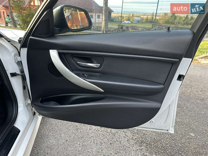 Седан BMW 3 Series 2017 в Ужгороде фото 34 Седан BMW 3 Series 2017 в Ужгороде