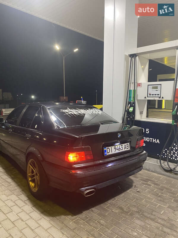 Седан BMW 3 Series 1996 в Виннице