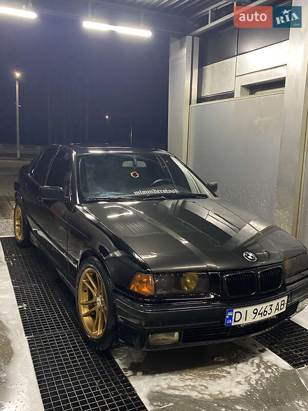 Седан BMW 3 Series 1996 в Виннице