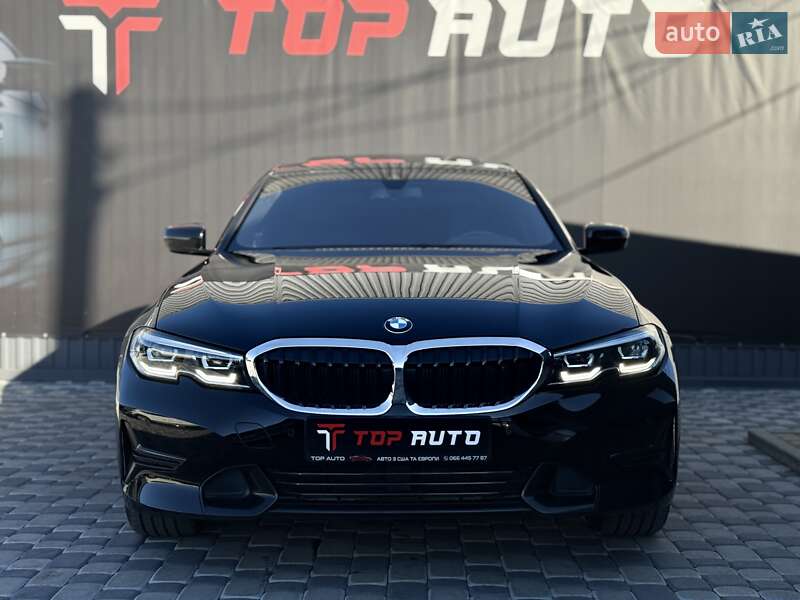 Седан BMW 3 Series 2021 в Львове