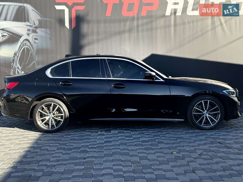Седан BMW 3 Series 2021 в Львове