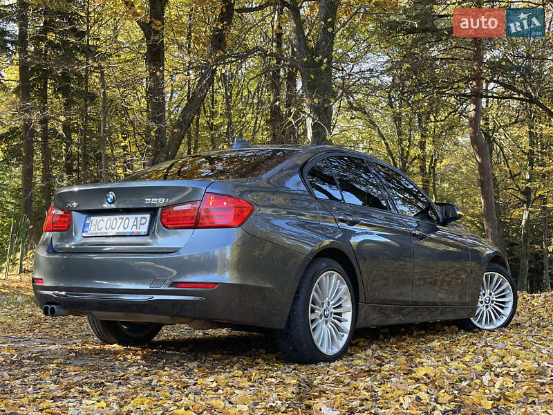 Седан BMW 3 Series 2014 в Трускавці фото 25 Седан BMW 3 Series 2014 в Трускавці