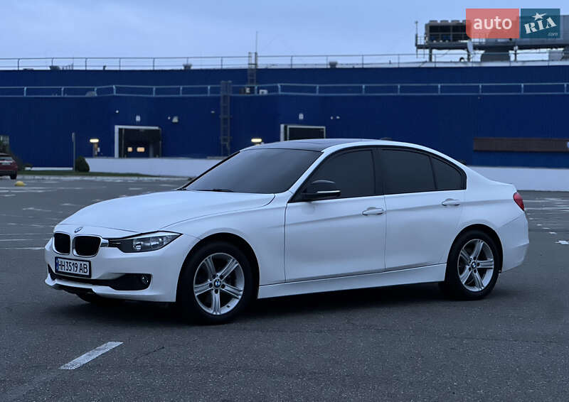 Седан BMW 3 Series 2013 в Киеве