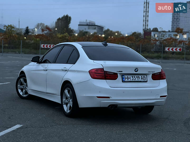 Седан BMW 3 Series 2013 в Киеве