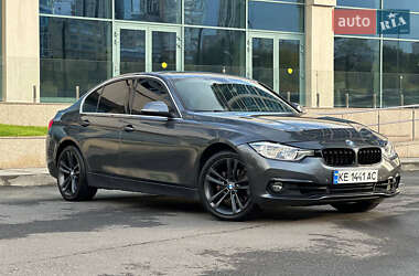 Седан BMW 3 Series 2017 в Дніпрі