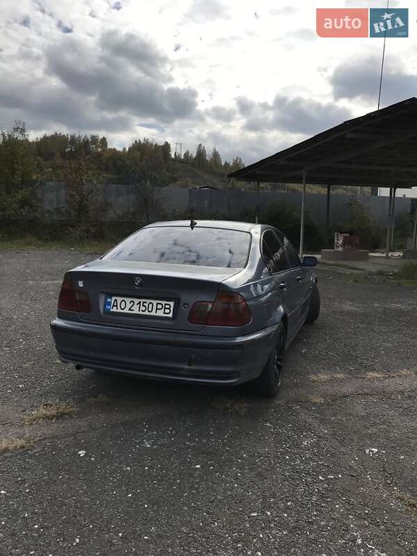 Седан BMW 3 Series 1998 в Сваляве