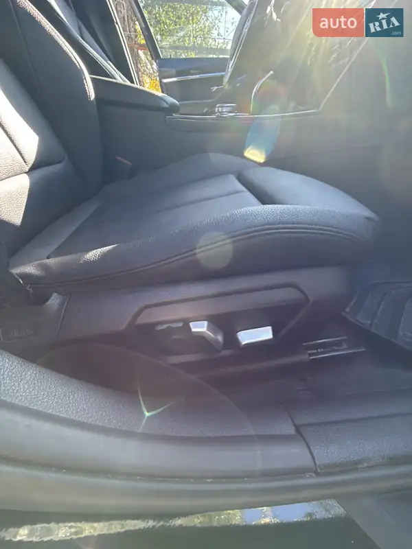 BMW 3 Series 2017 VIN WBA8B9C5XJK886405 фото оголошення 16 з 70