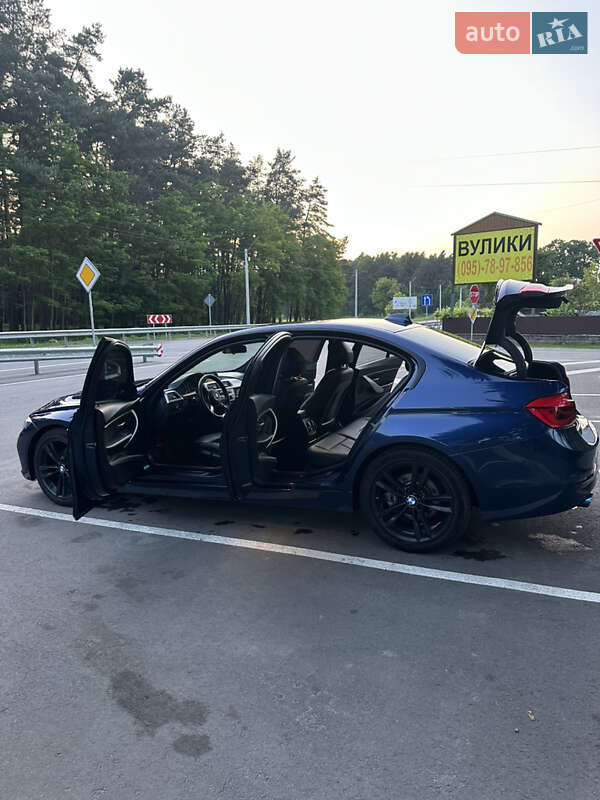 Седан BMW 3 Series 2016 в Ровно