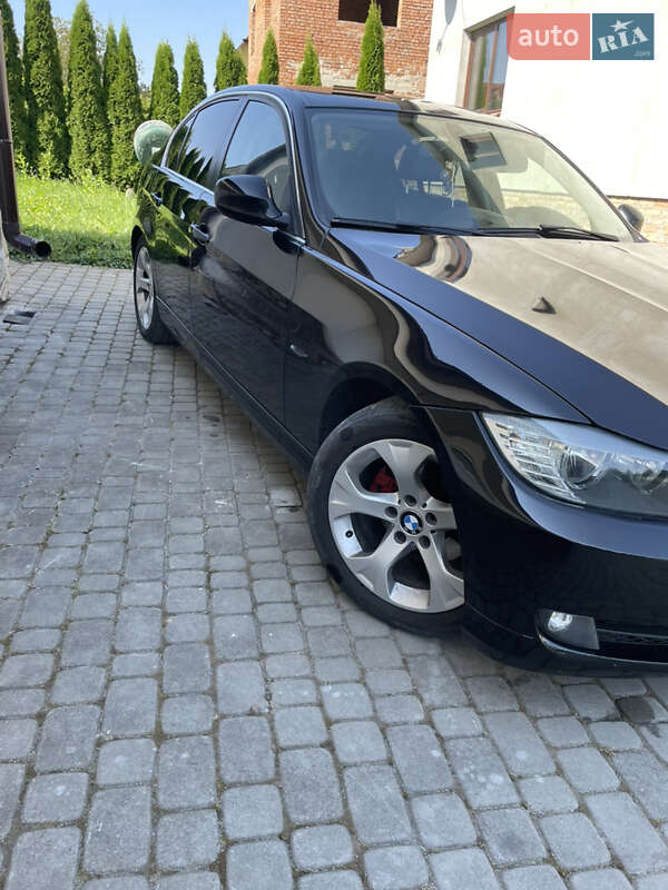 Седан BMW 3 Series 2010 в Львове фото 9 Седан BMW 3 Series 2010 в Львове