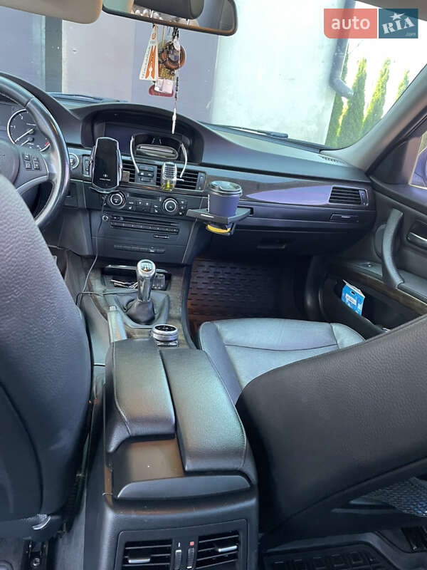 Седан BMW 3 Series 2010 в Львове фото 16 Седан BMW 3 Series 2010 в Львове
