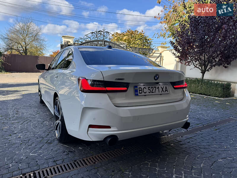 Седан BMW 3 Series 2023 в Львові