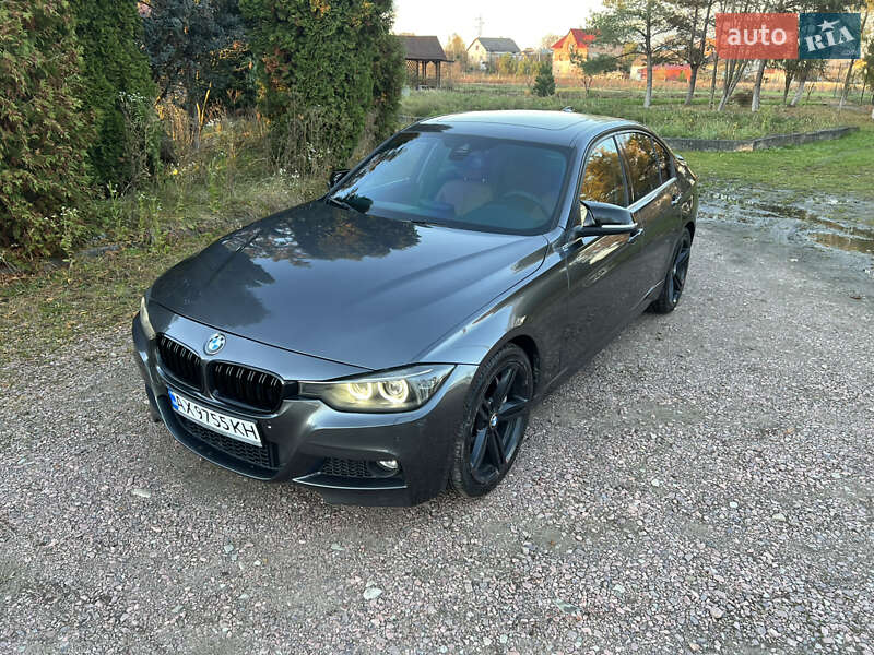 Седан BMW 3 Series 2015 в Трускавце