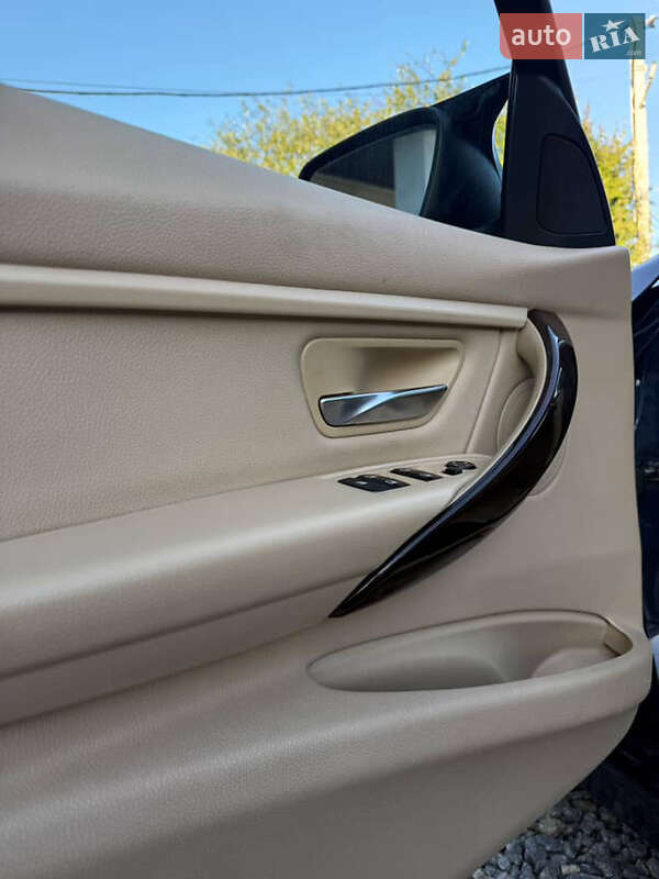 Седан BMW 3 Series 2015 в Хмельницькому
