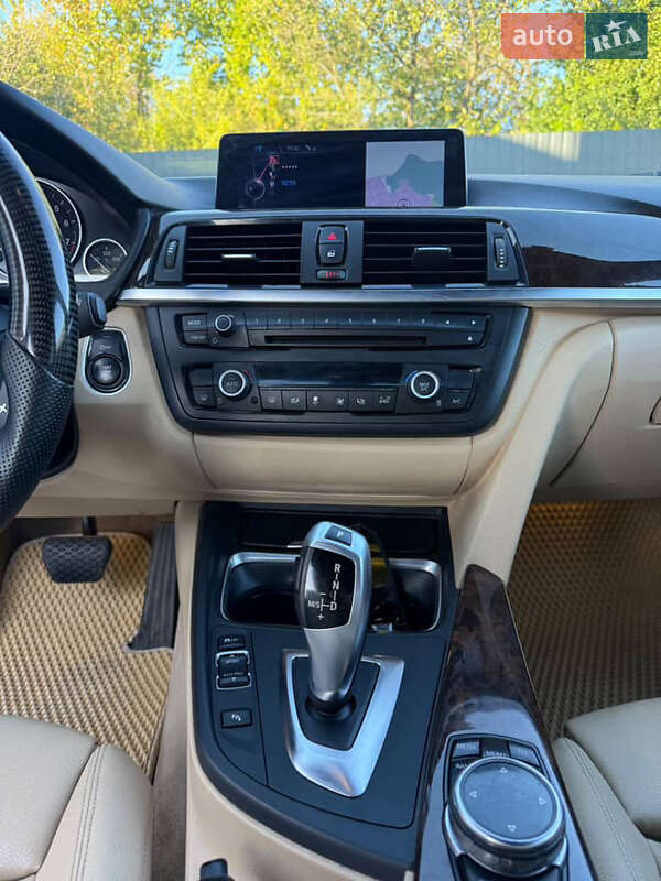 Седан BMW 3 Series 2015 в Хмельницькому