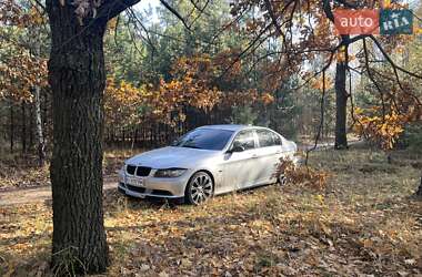 Седан BMW 3 Series 2005 в Вышгороде