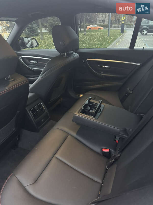 Седан BMW 3 Series 2017 в Днепре фото 11 Седан BMW 3 Series 2017 в Днепре