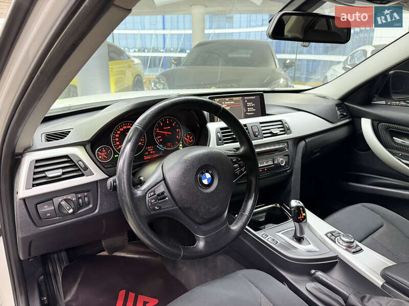 Седан BMW 3 Series 2012 в Одессе