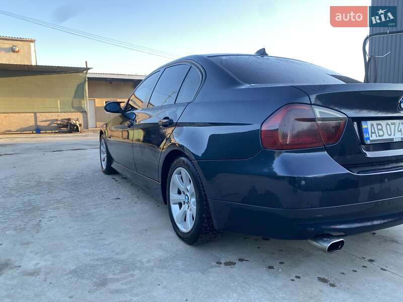 Седан BMW 3 Series 2005 в Песчанке