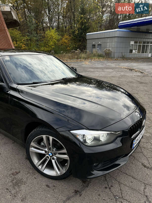 Седан BMW 3 Series 2013 в Житомирі фото 3 Седан BMW 3 Series 2013 в Житомирі