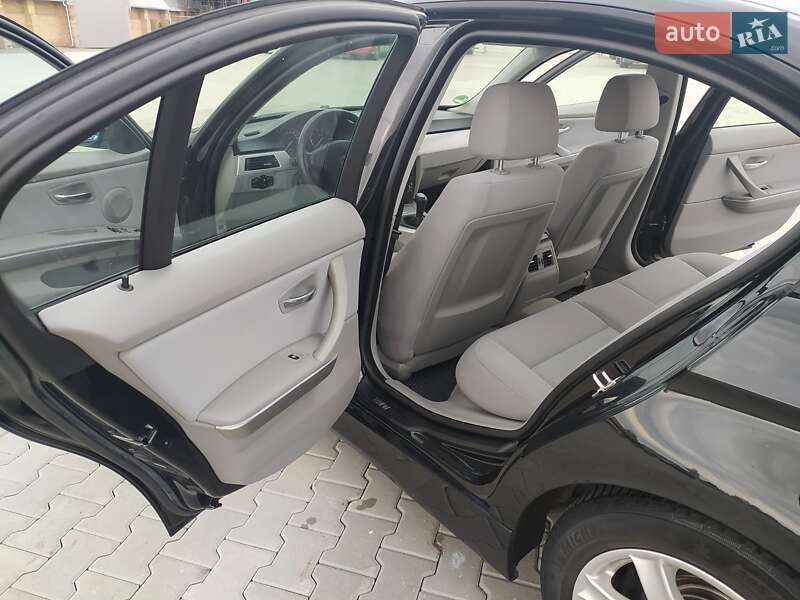 Седан BMW 3 Series 2008 в Луцке