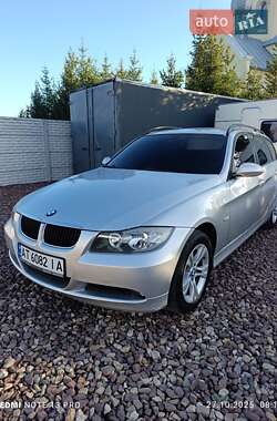 Универсал BMW 3 Series 2006 в  фото 16 Универсал BMW 3 Series 2006 в