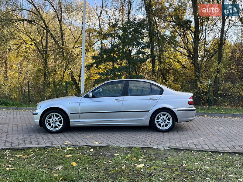 Седан BMW 3 Series 2002 в Киеве