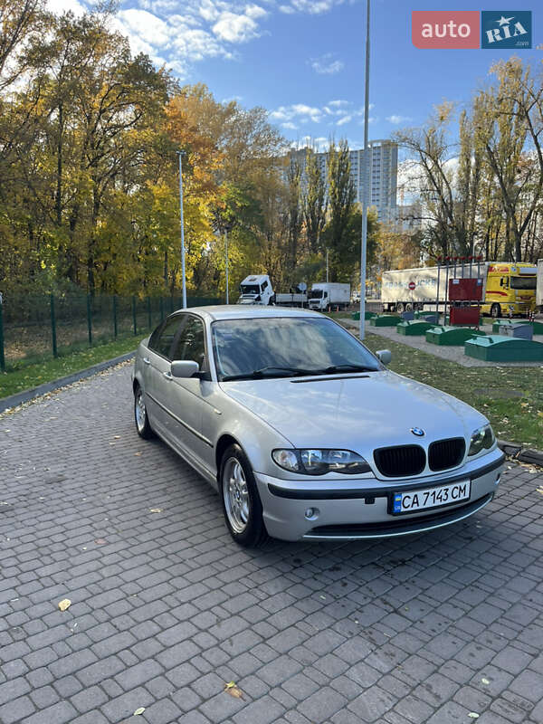 Седан BMW 3 Series 2002 в Киеве