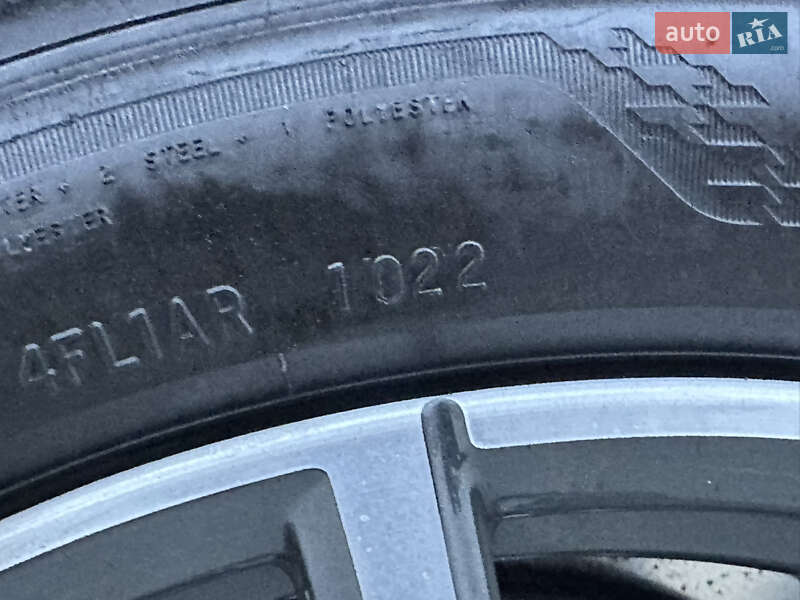 Седан BMW 3 Series 2022 в Виннице