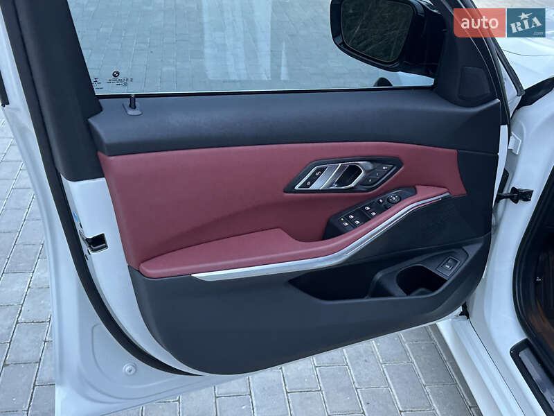 Седан BMW 3 Series 2022 в Виннице