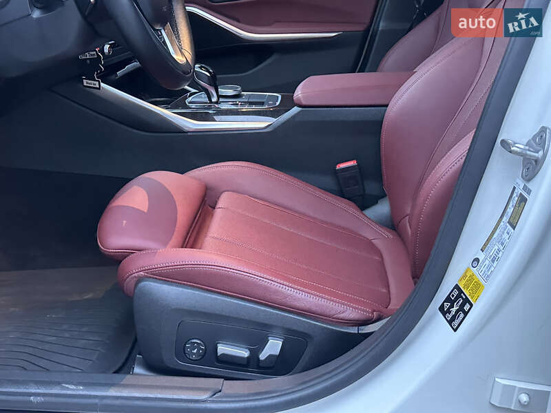 Седан BMW 3 Series 2022 в Виннице