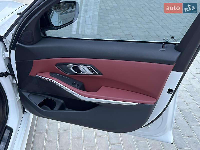 Седан BMW 3 Series 2022 в Виннице
