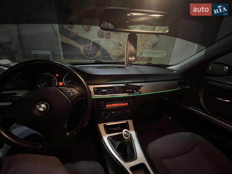 Седан BMW 3 Series 2005 в Киеве фото 4 Седан BMW 3 Series 2005 в Киеве