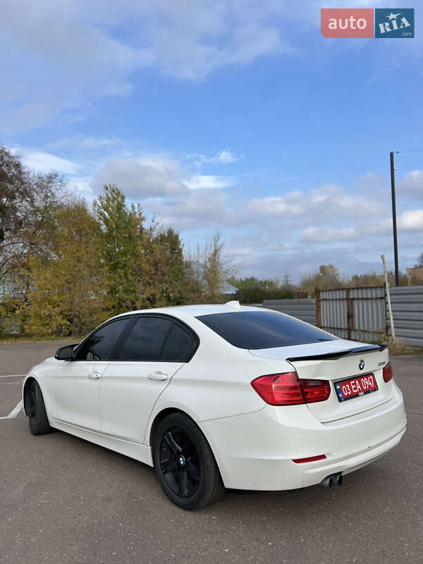 Седан BMW 3 Series 2014 в Ровно