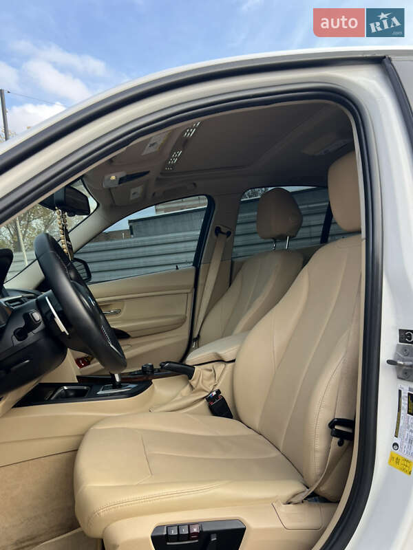 Седан BMW 3 Series 2014 в Ровно