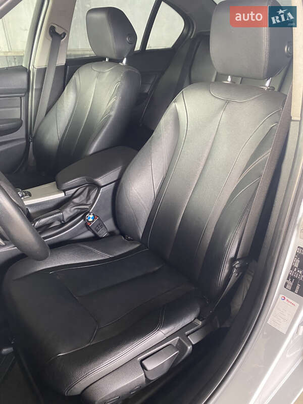 Седан BMW 3 Series 2015 в Ровно фото 14 Седан BMW 3 Series 2015 в Ровно