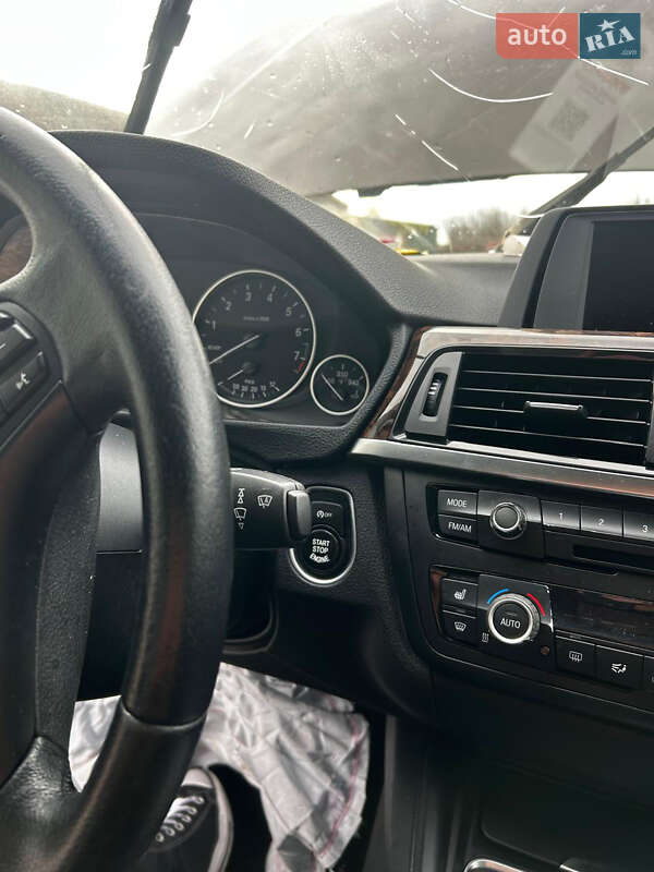 Седан BMW 3 Series 2013 в Киеве фото 5 Седан BMW 3 Series 2013 в Киеве