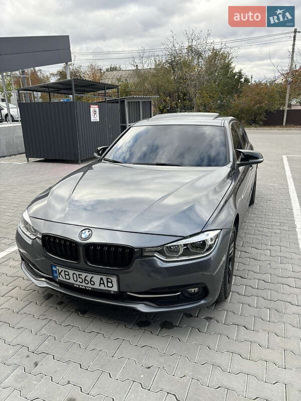 Седан BMW 3 Series 2017 в Виннице фото 4 Седан BMW 3 Series 2017 в Виннице